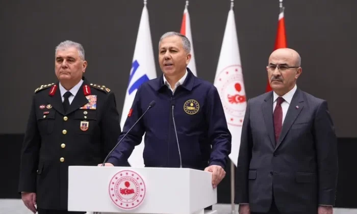 Yalova’da Teröristler tarafından 3 Polisimiz Şehit edilip ,7 polisimiz ve 1 Bekçimiz yaralanmıştır.