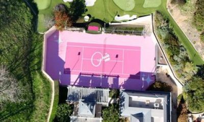 Paris Hilton, malikanesine özel pembe tenis kortu yaptırdı.