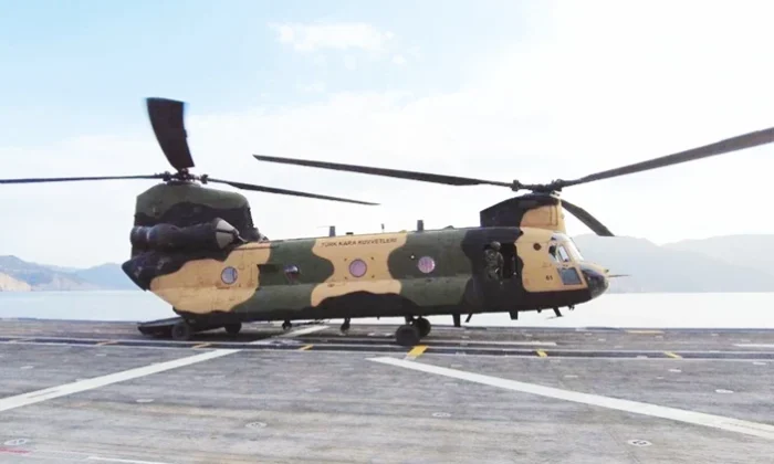 CH-47 tipi ağır nakliye helikopteri kaza kırıma uğradı